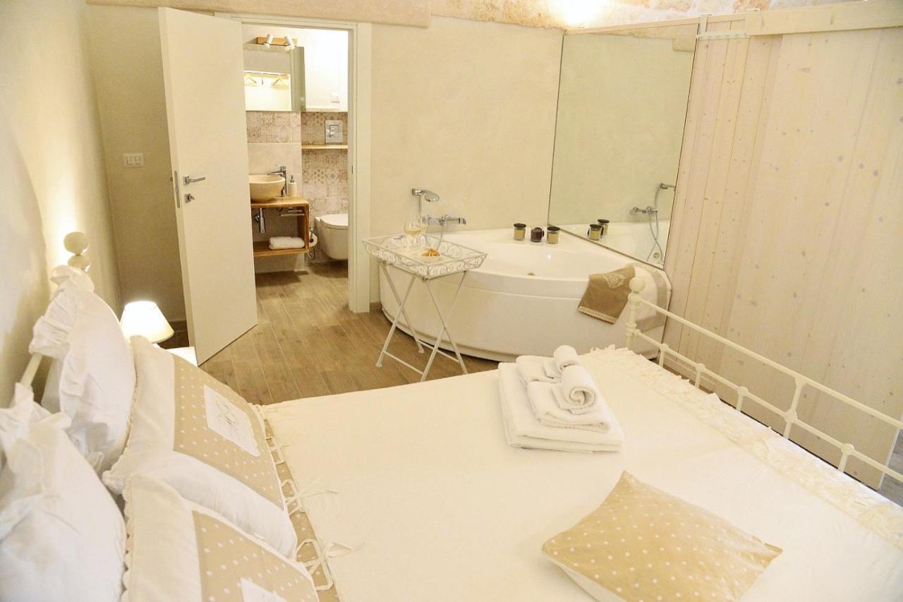 Suite Vitti 5 - Puglia Mia Apartments Monopoli Luaran gambar